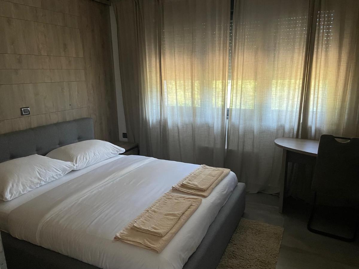 Pampas Apartments Mreznica Duga Resa Exteriör bild