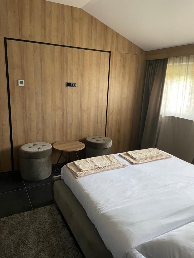 Pampas Apartments Mreznica Duga Resa Exteriör bild