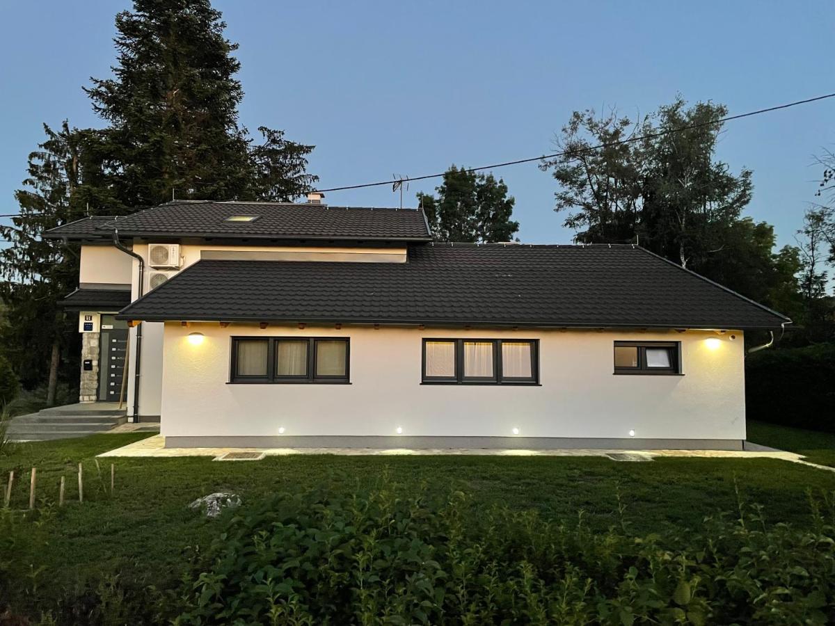 Pampas Apartments Mreznica Duga Resa Exteriör bild