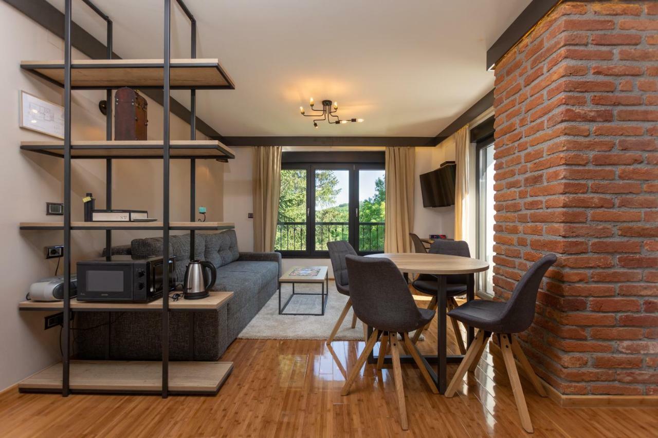 Pampas Apartments Mreznica Duga Resa Exteriör bild