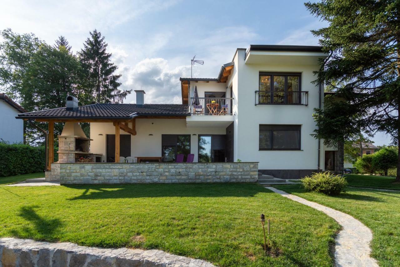 Pampas Apartments Mreznica Duga Resa Exteriör bild