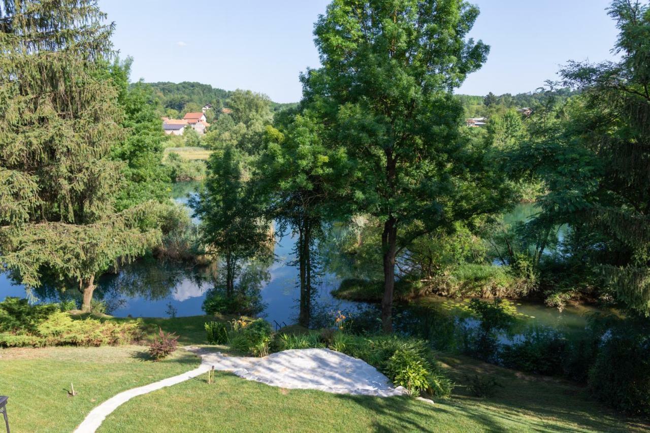Pampas Apartments Mreznica Duga Resa Exteriör bild