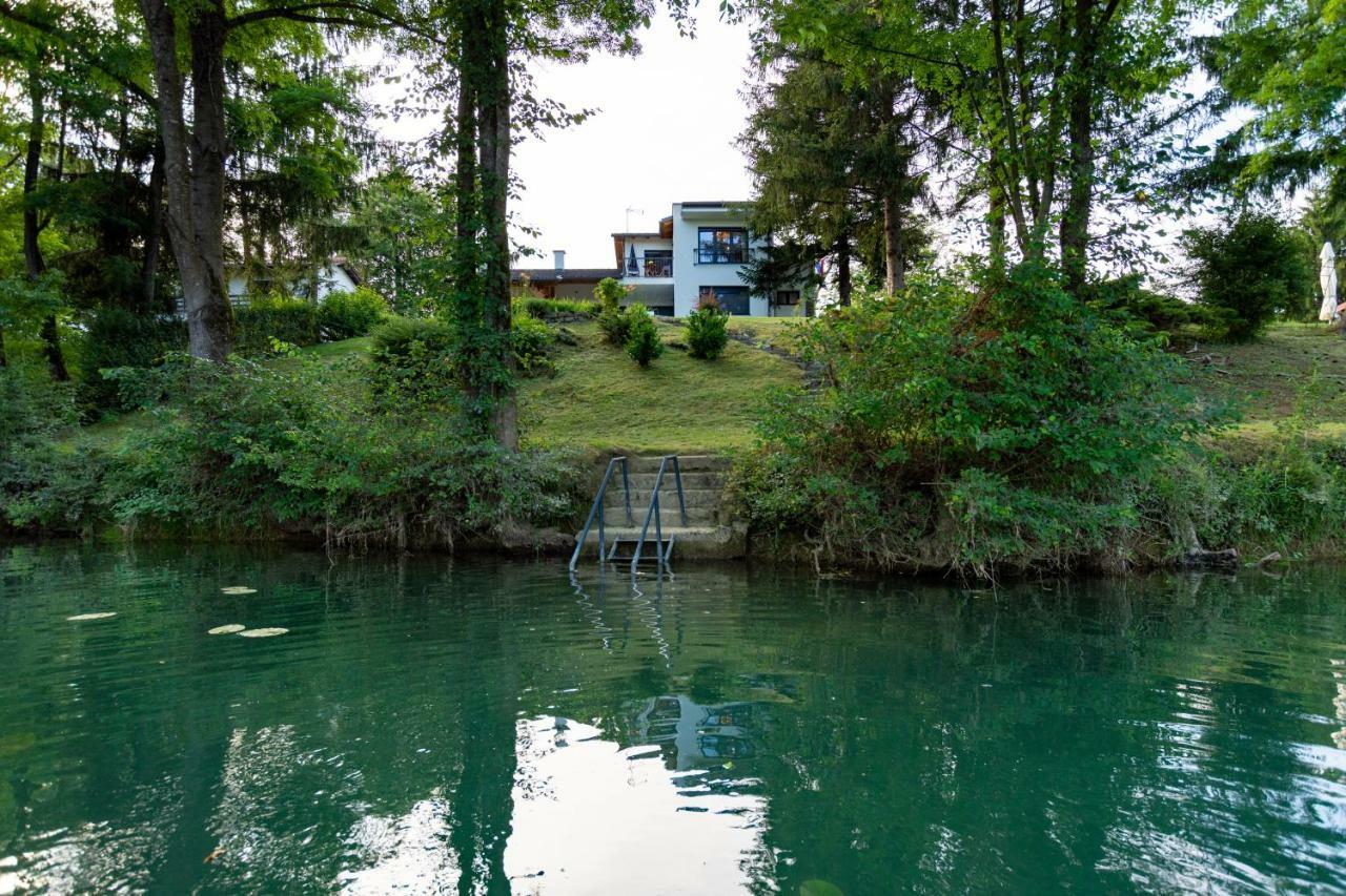 Pampas Apartments Mreznica Duga Resa Exteriör bild