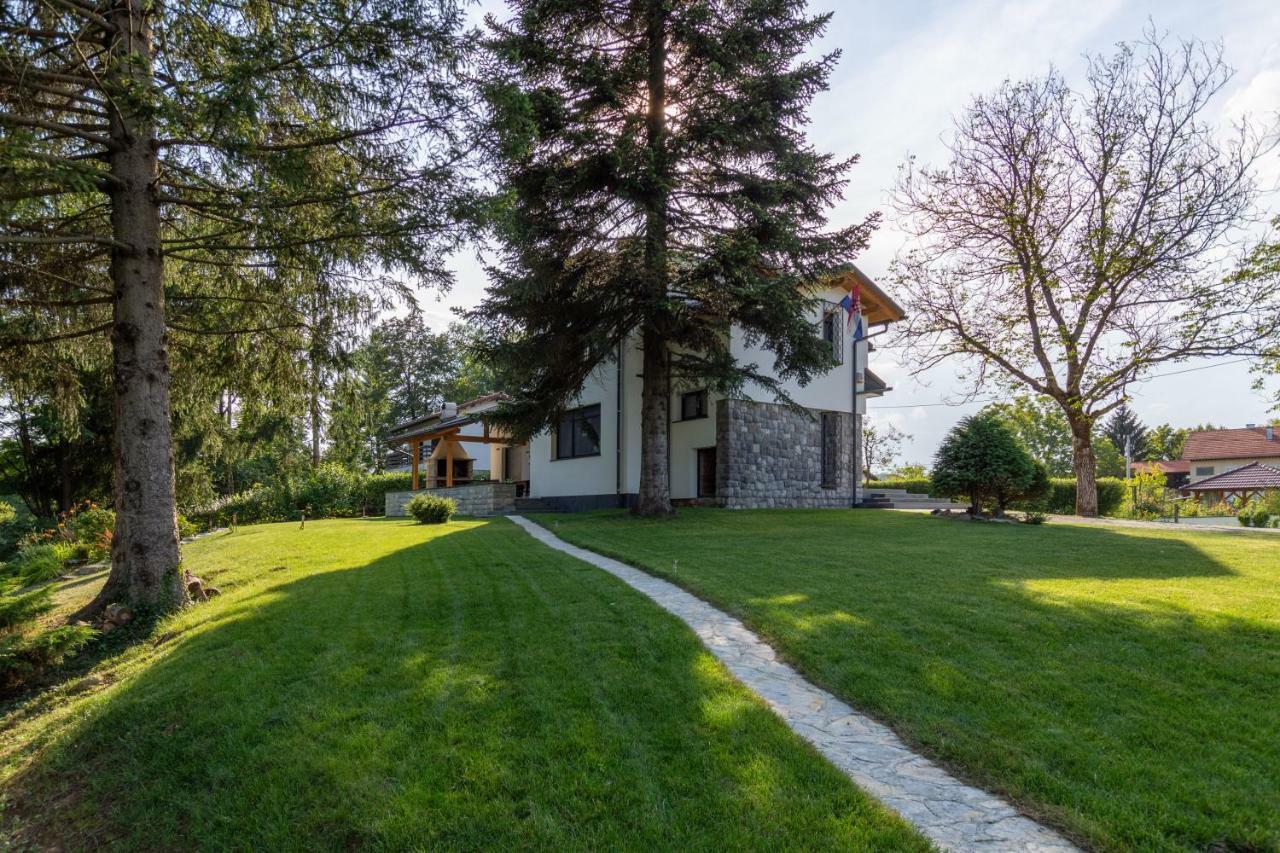 Pampas Apartments Mreznica Duga Resa Exteriör bild
